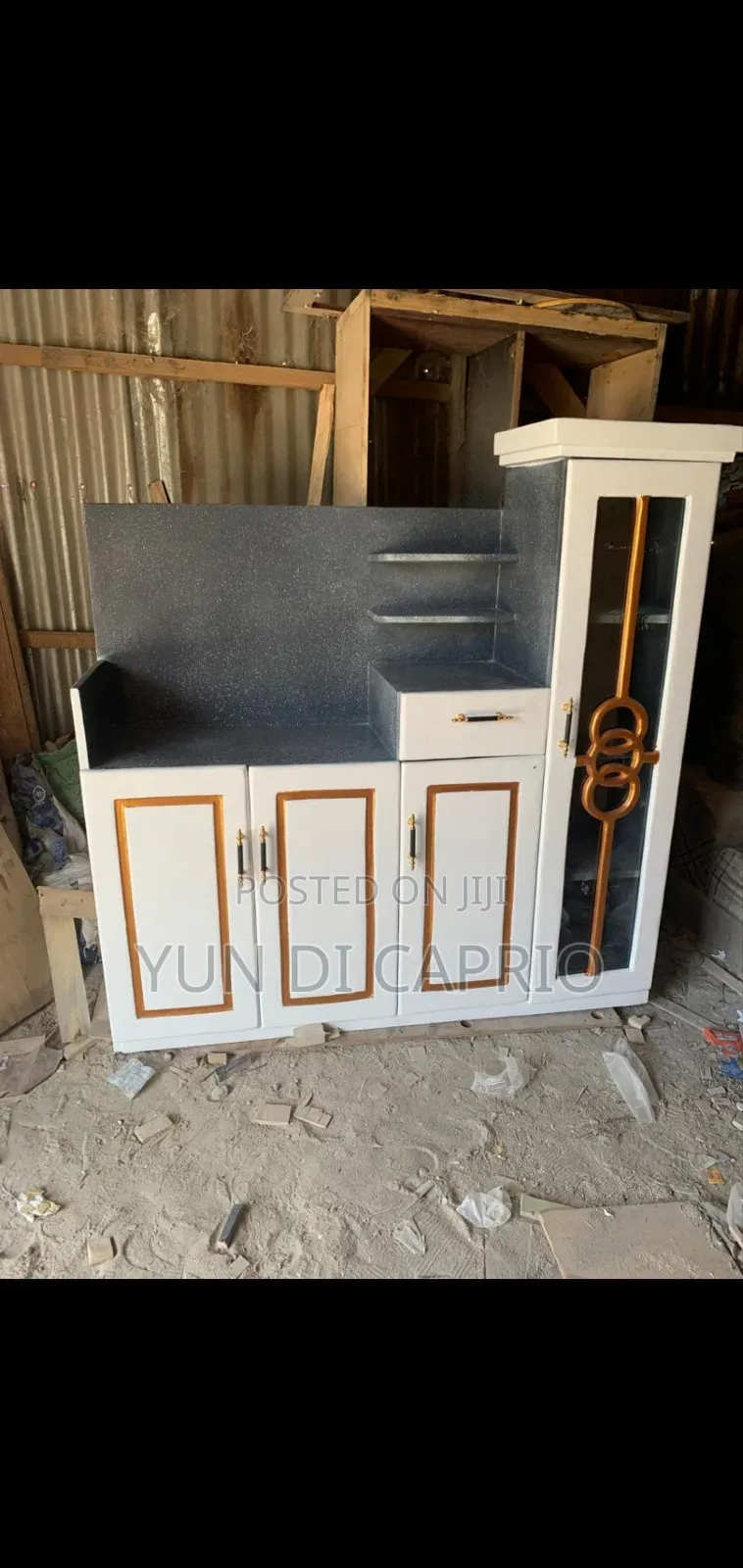 Kitchen Cabinet Kubwa Mpya