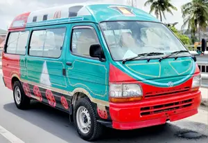 Toyota HiAce 2002