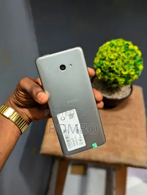 Kyocera Basio 4 32 GB Silver