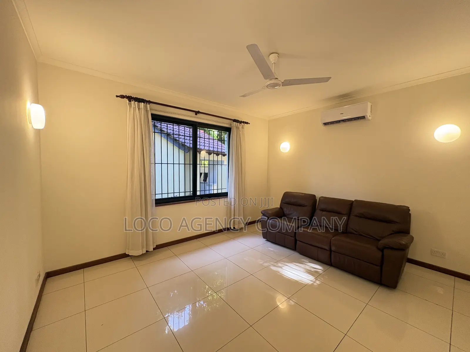 Furnished 4bdrm Villa in Trusted Real Estate, Oyster Bay for rent