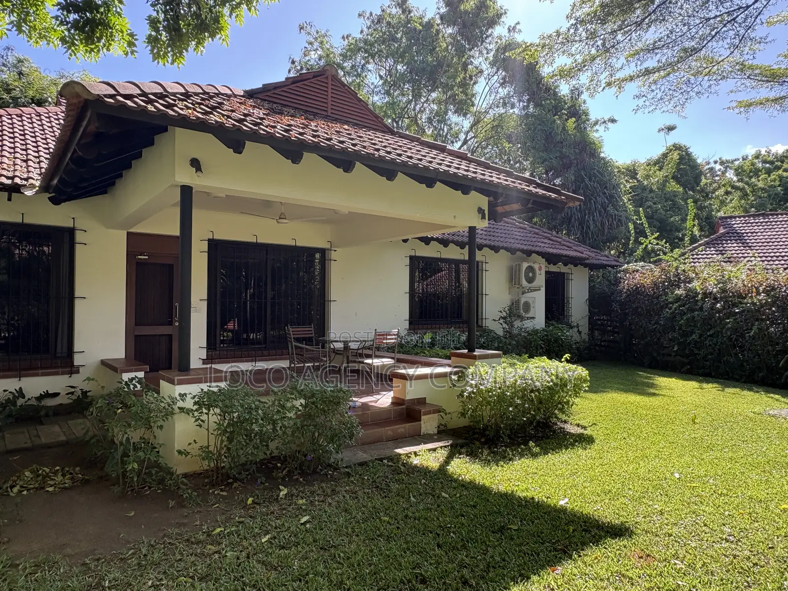 Furnished 4bdrm Villa in Trusted Real Estate, Oyster Bay for rent