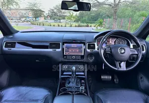 Volkswagen Touareg 2014 White