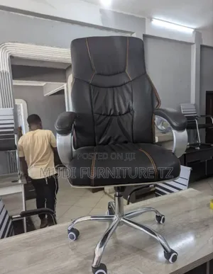 Ofisi Ni Kiti Kizuri