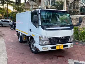 Mitsubishi Canter 2005 White