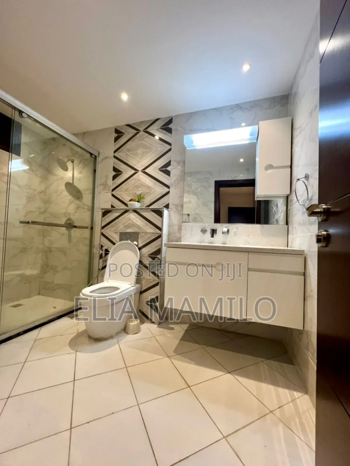 Furnished 4bdrm Apartment in Masaki for sale