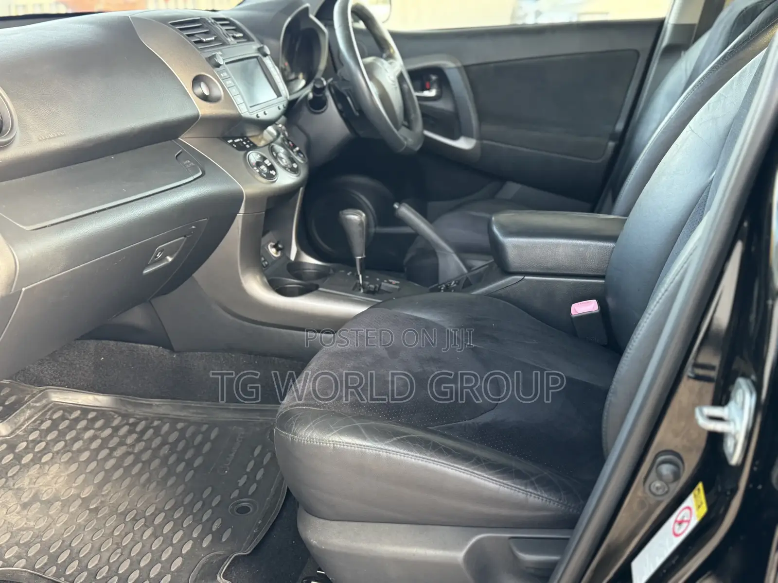 Toyota RAV4 2.5 2011 Black