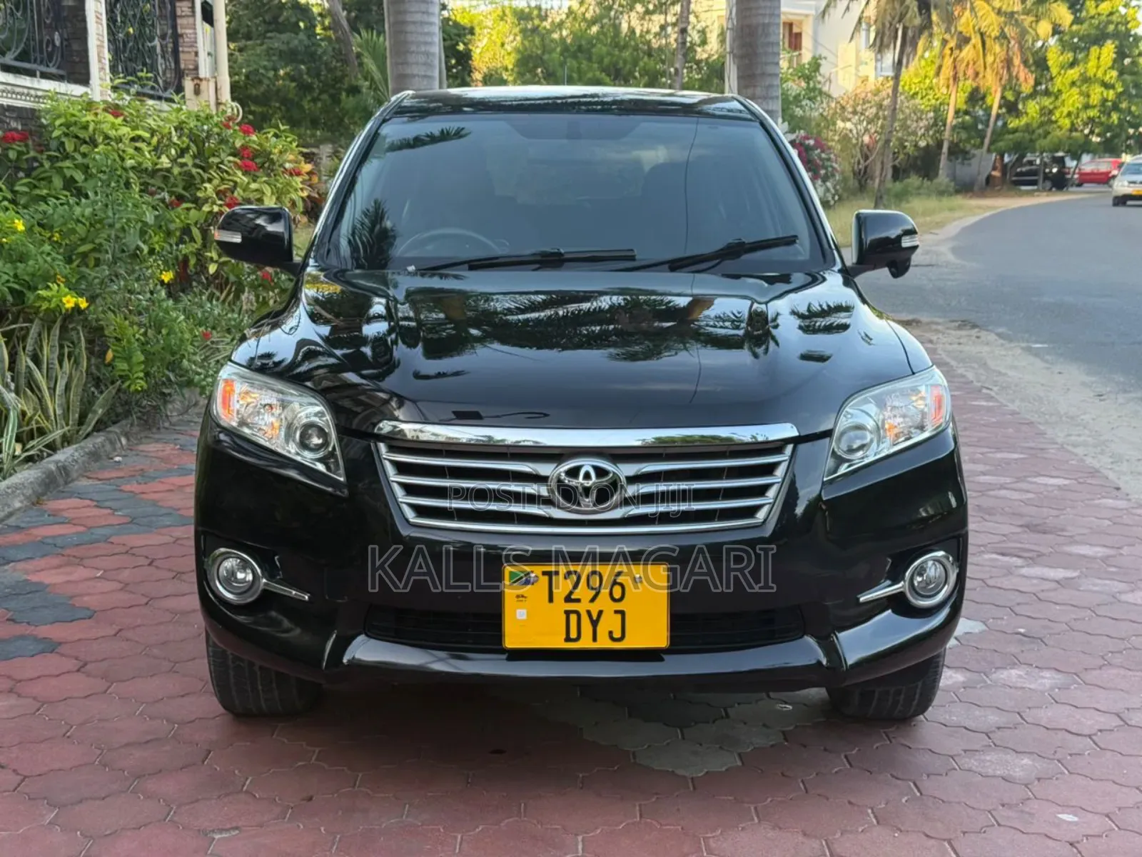 Toyota Vanguard 2011 Black