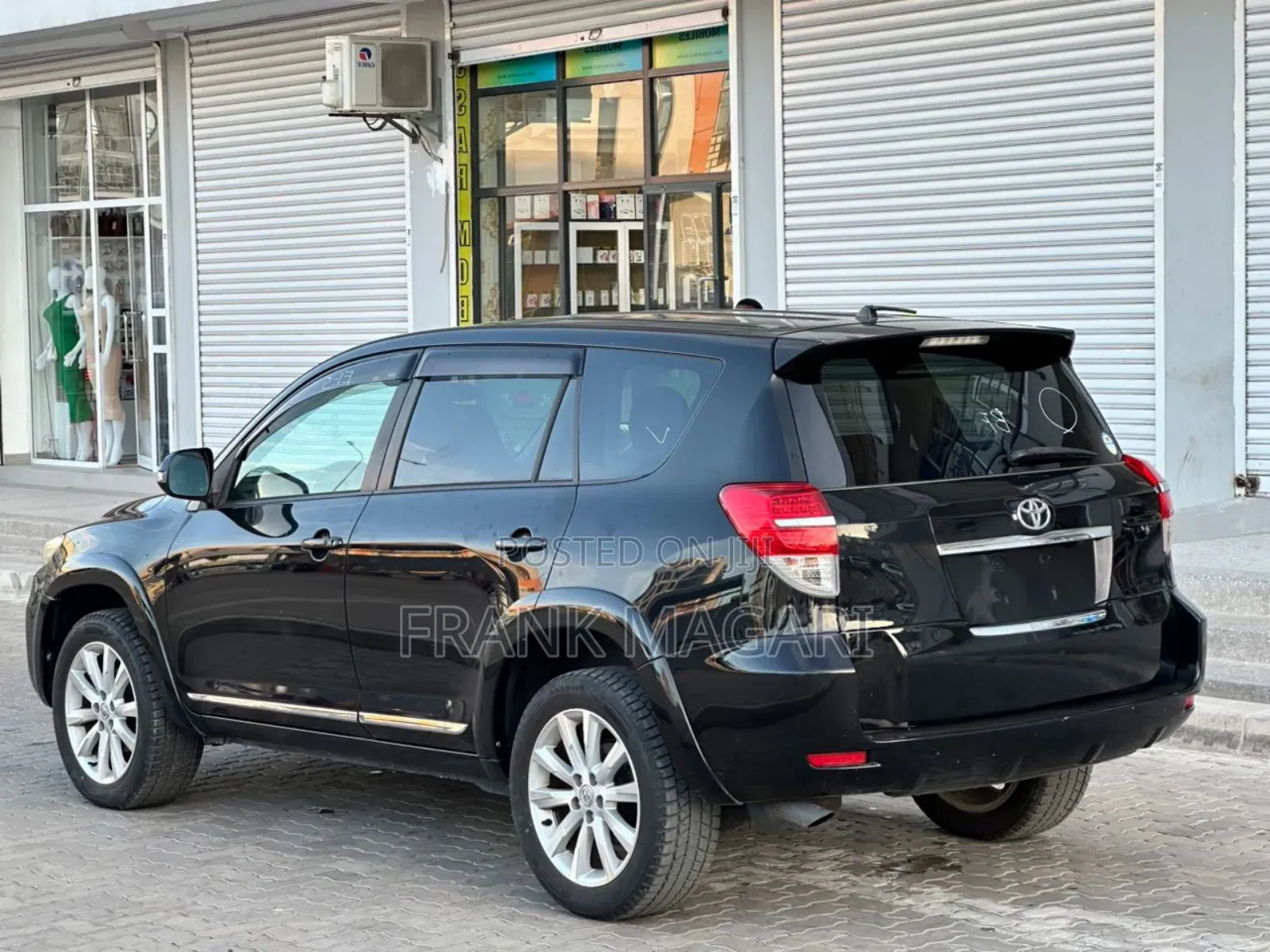 Toyota Vanguard 2010 Black