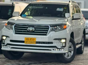 Toyota Land Cruiser Prado 2018 White