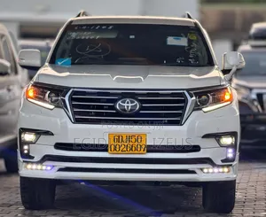 Toyota Land Cruiser Prado 2018 White