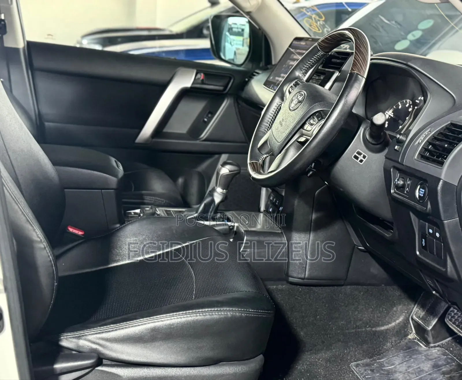 Toyota Land Cruiser Prado 2018 White
