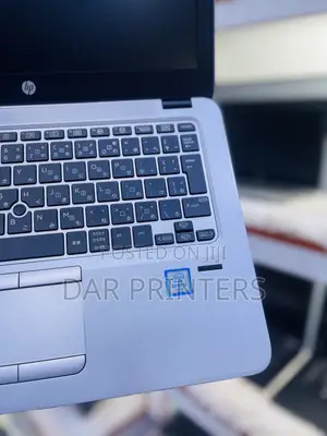 Laptop HP EliteBook 820 G3 8GB Intel Core I3 HDD 500GB