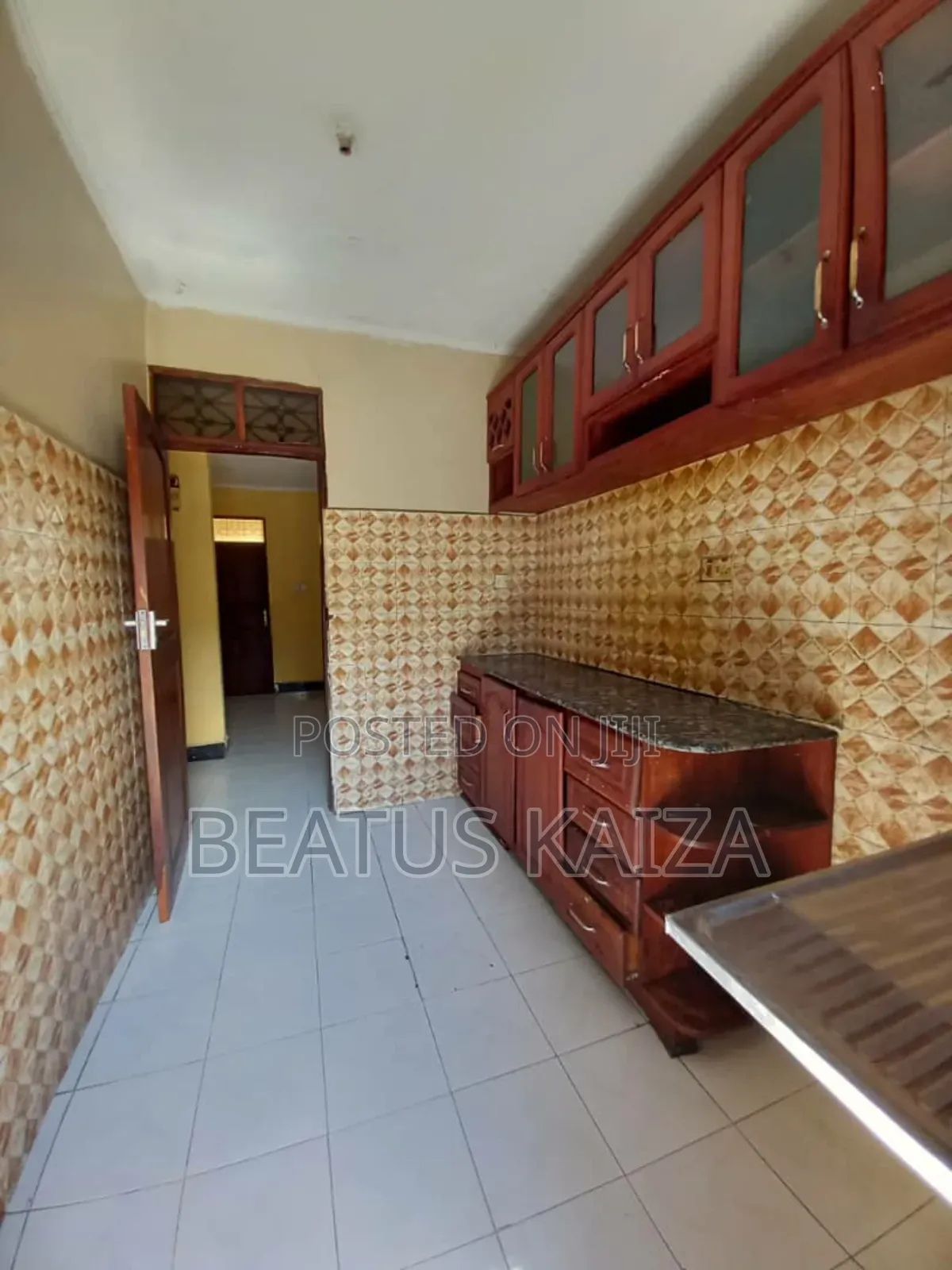 3bdrm Apartment in Kariakoo Mafia, Ilala for rent