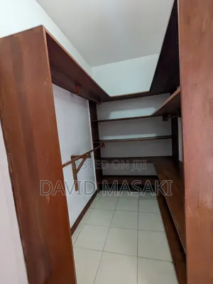 Furnished 3bdrm Villa in Peninsula Villas, Masaki for rent