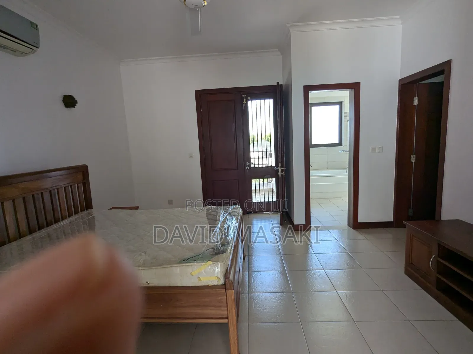 Furnished 3bdrm Villa in Peninsula Villas, Masaki for rent