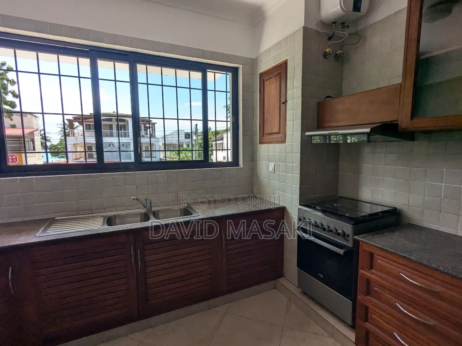 Furnished 3bdrm Villa in Peninsula Villas, Masaki for rent
