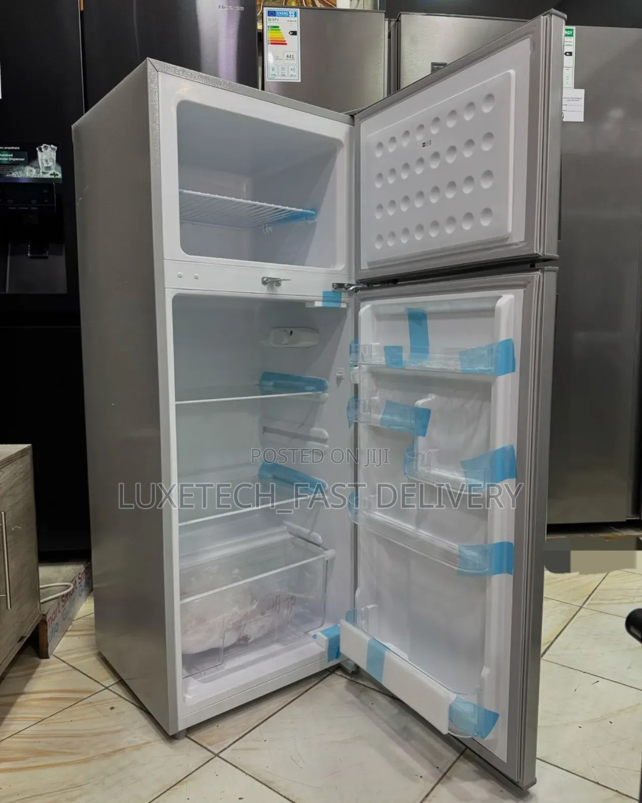 Aero Fridge 220 Liters