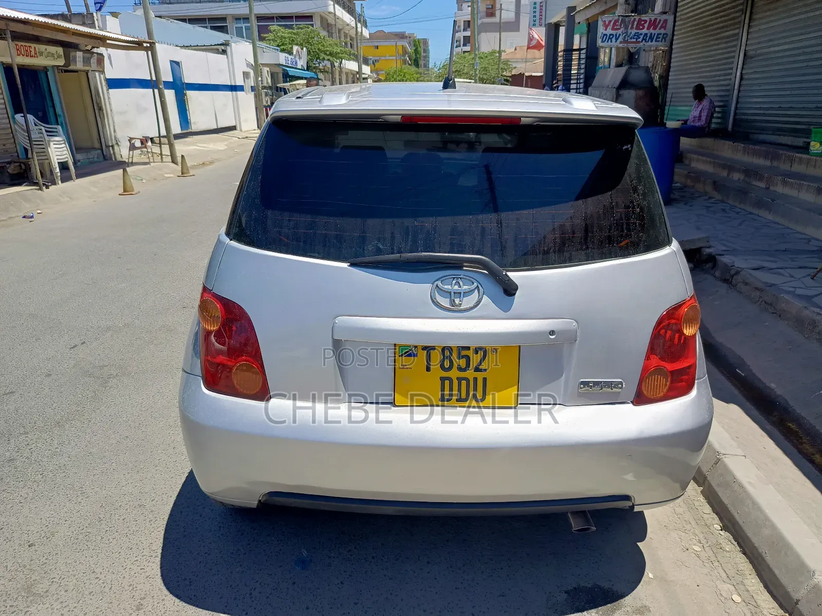 Toyota IST 2004 Silver