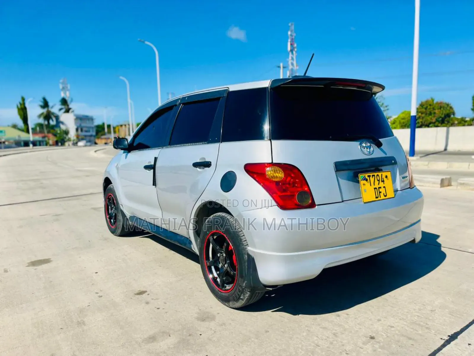 Toyota IST 2004 Silver