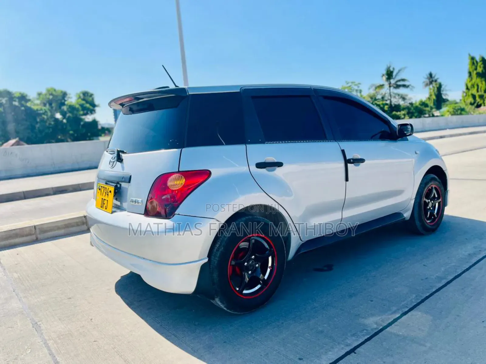 Toyota IST 2004 Silver