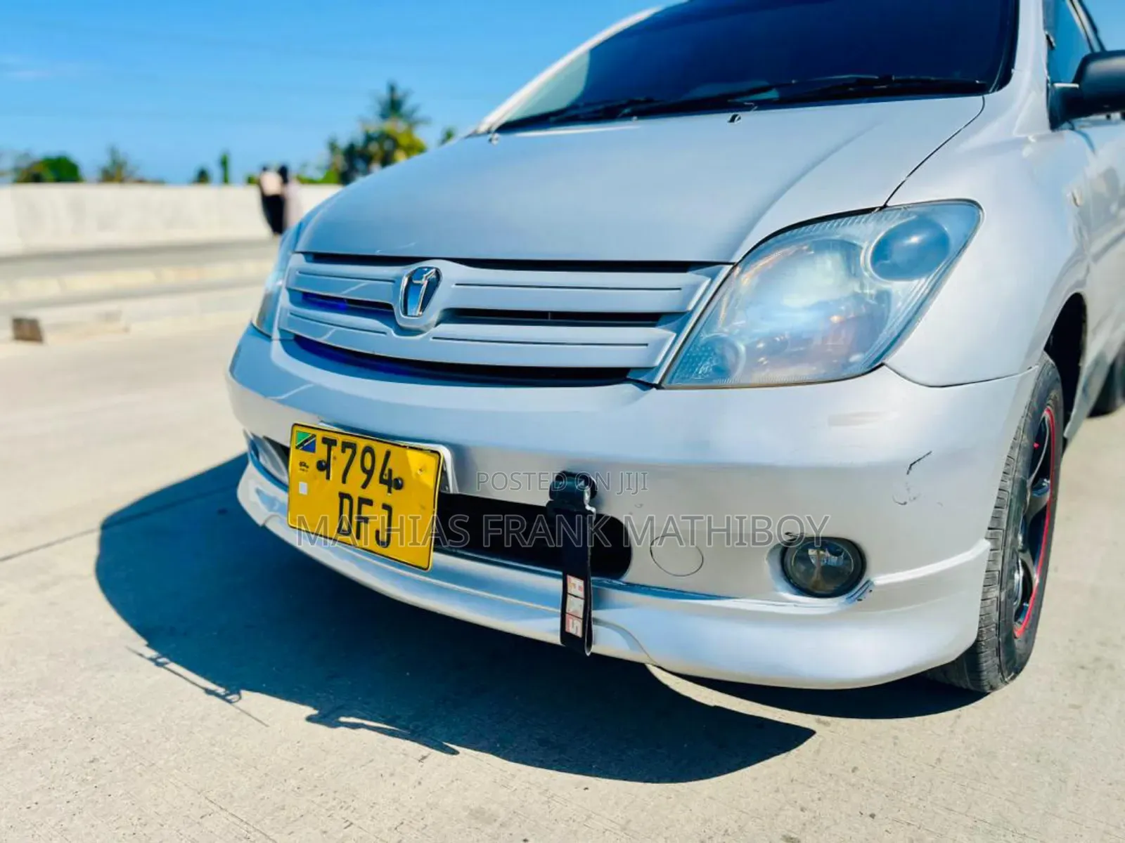 Toyota IST 2004 Silver