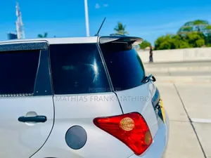 Toyota IST 2004 Silver