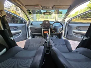 Toyota IST 2003 Silver