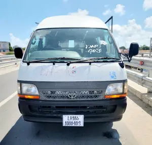 Toyota HiAce 2002 White