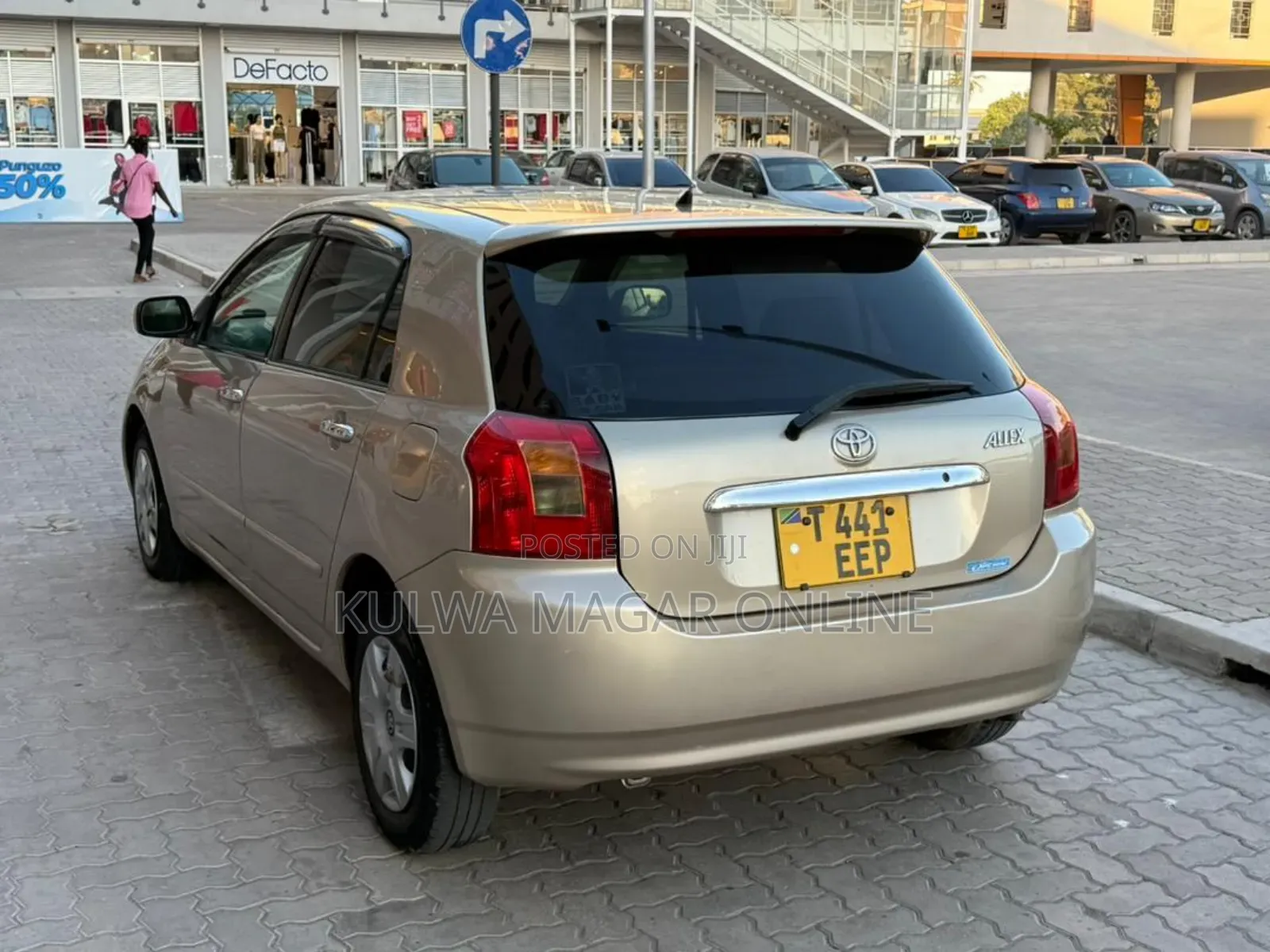 Toyota Corolla RunX 2003 Silver