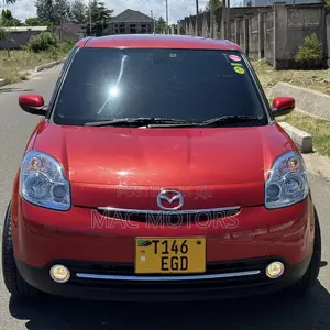 Mazda Verisa 2010 Red