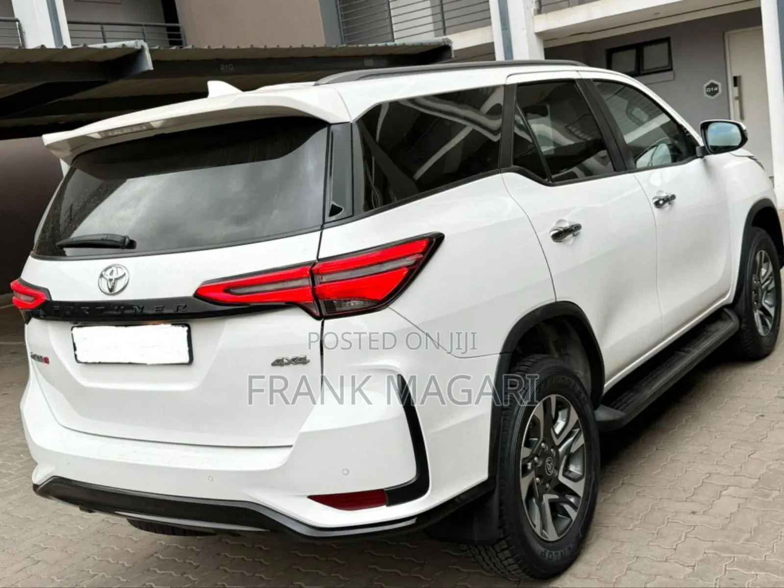 Toyota Fortuner 2023 White