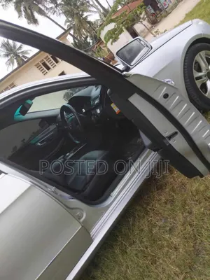 Mercedes-Benz E300 2010 Silver