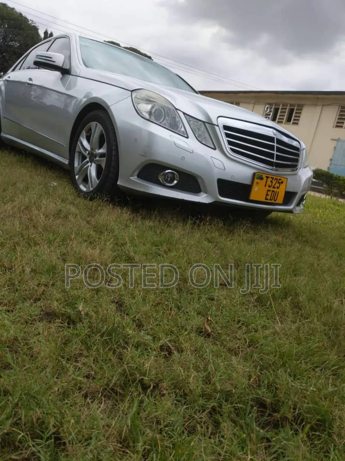 Mercedes-Benz E300 2010 Silver
