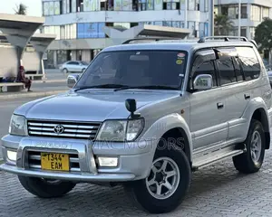 Toyota Land Cruiser Prado 2.7 3dr 2002 Silver