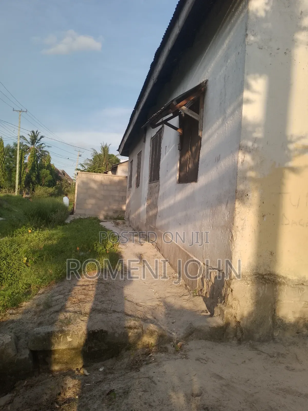 5bdrm House in Tanzania Daresalaam, Ilala for sale