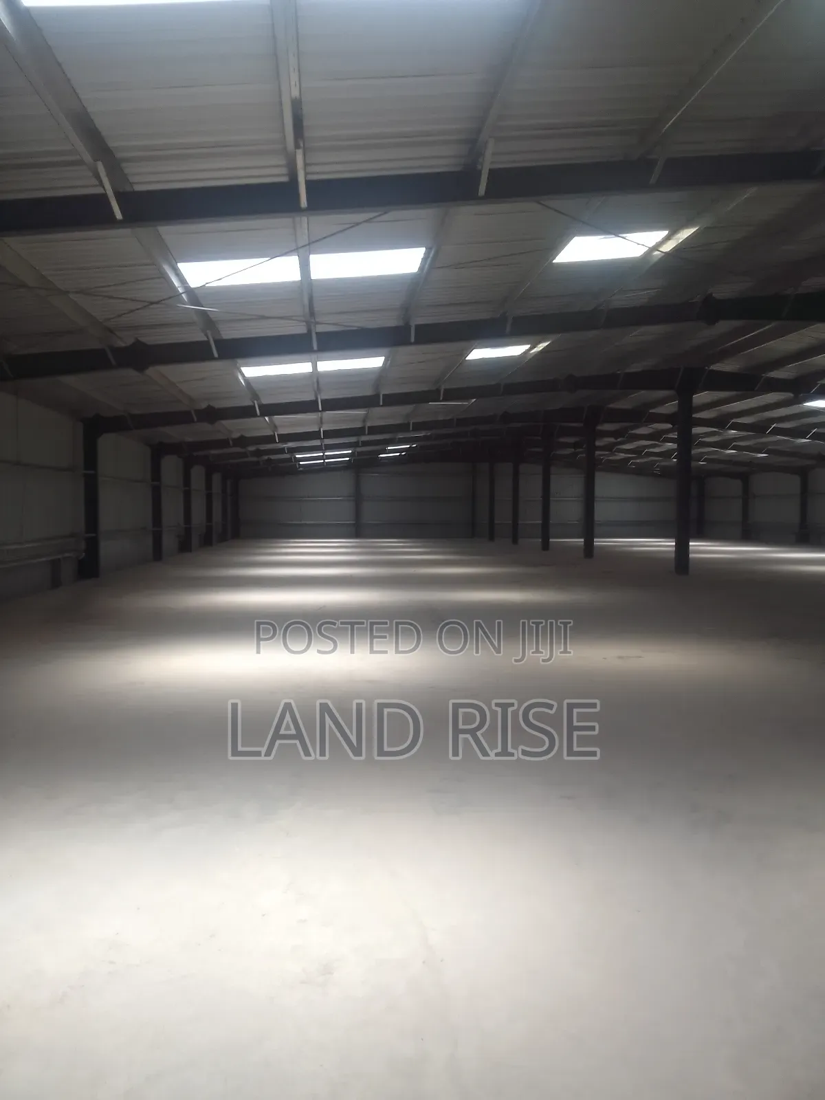 2000 SQM Warehouse in Tegeta