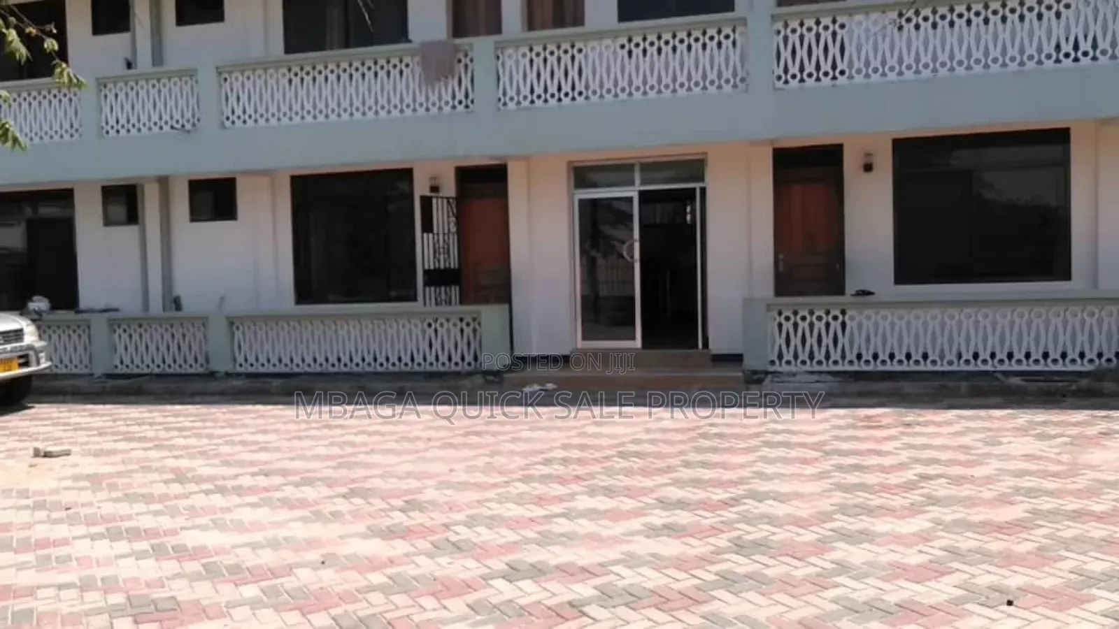 3bdrm Apartment in Makongo Ccm, Sinza for rent