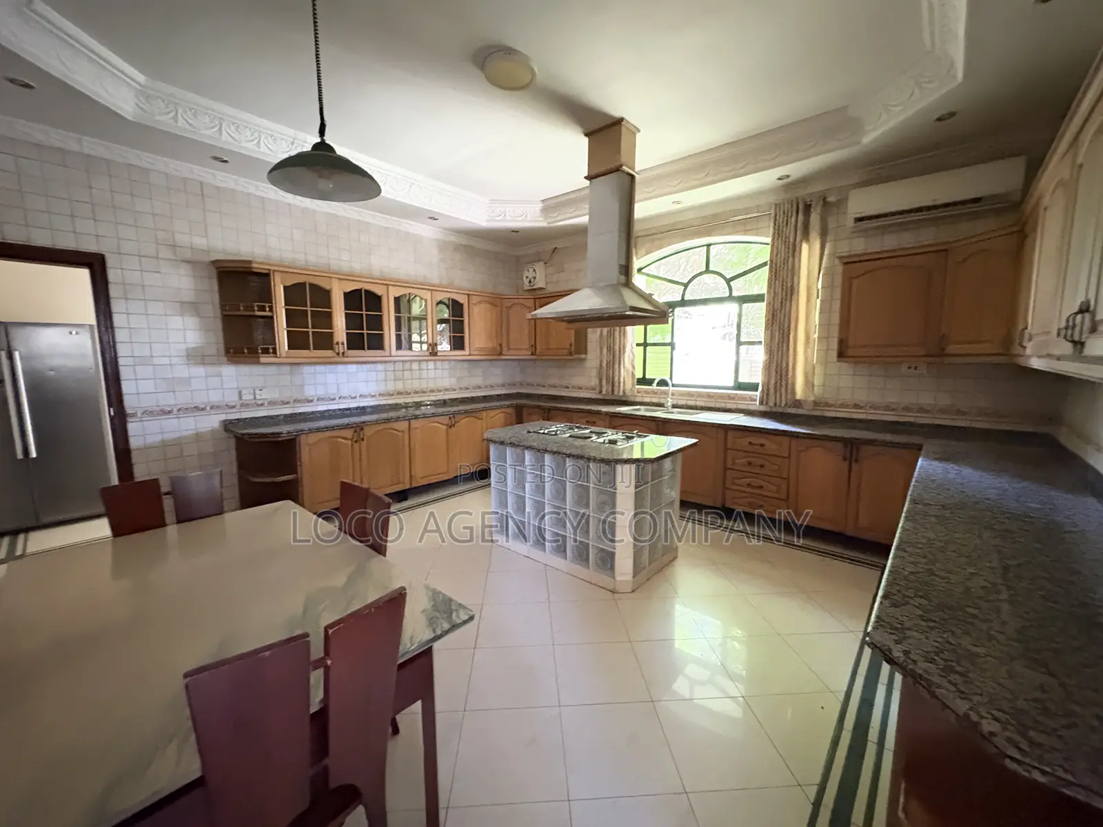 Furnished 4bdrm Villa in Trusted Real Estate, Oyster Bay for rent