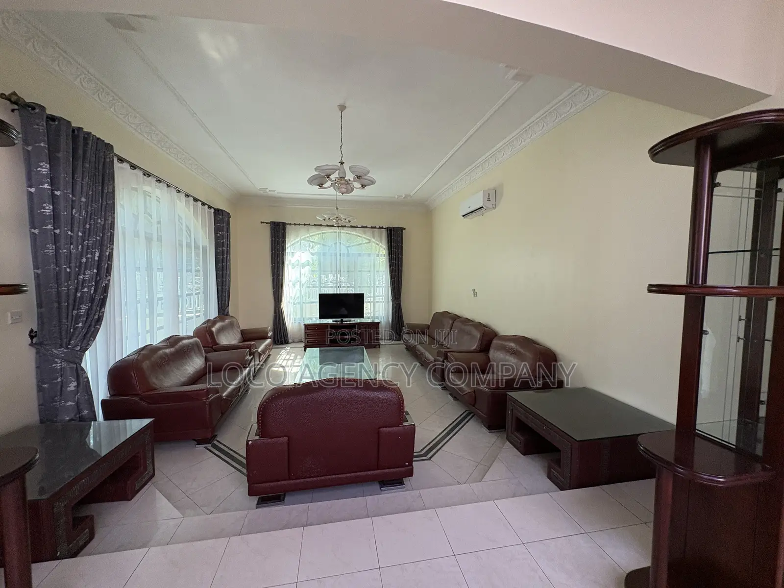 Furnished 4bdrm Villa in Trusted Real Estate, Oyster Bay for rent