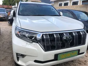 Toyota Land Cruiser Prado 2022 White