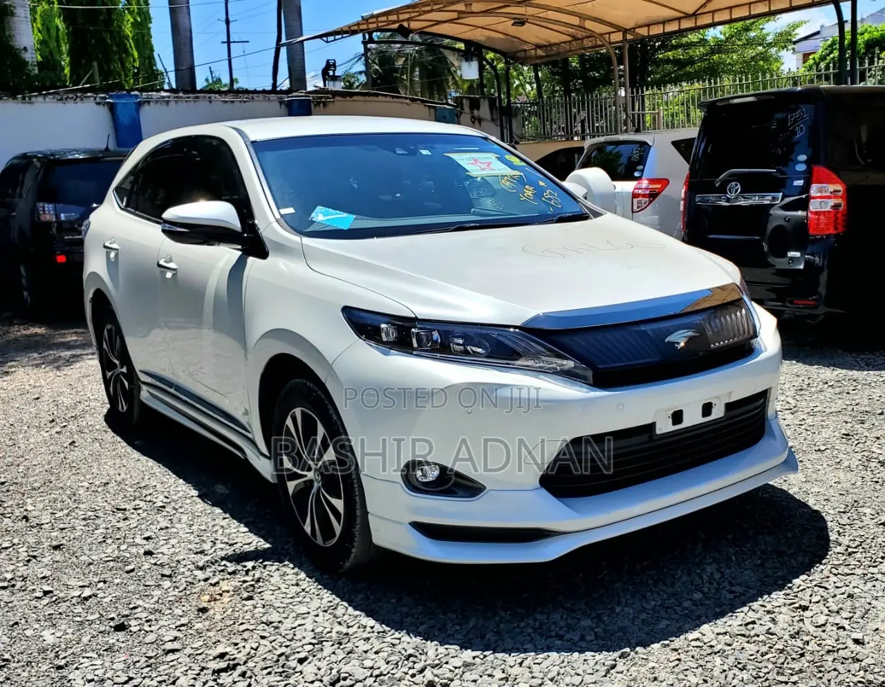 Toyota Harrier 2.0 2016 White