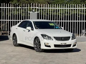 Toyota Crown 2009 White