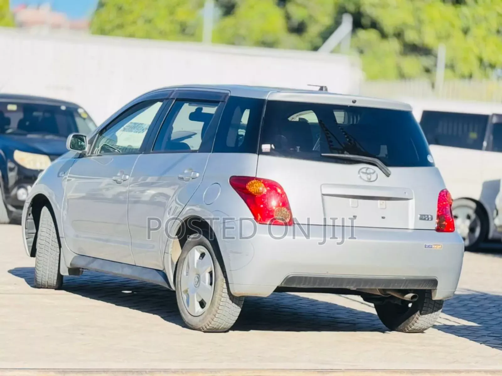 Toyota IST 2005 Silver