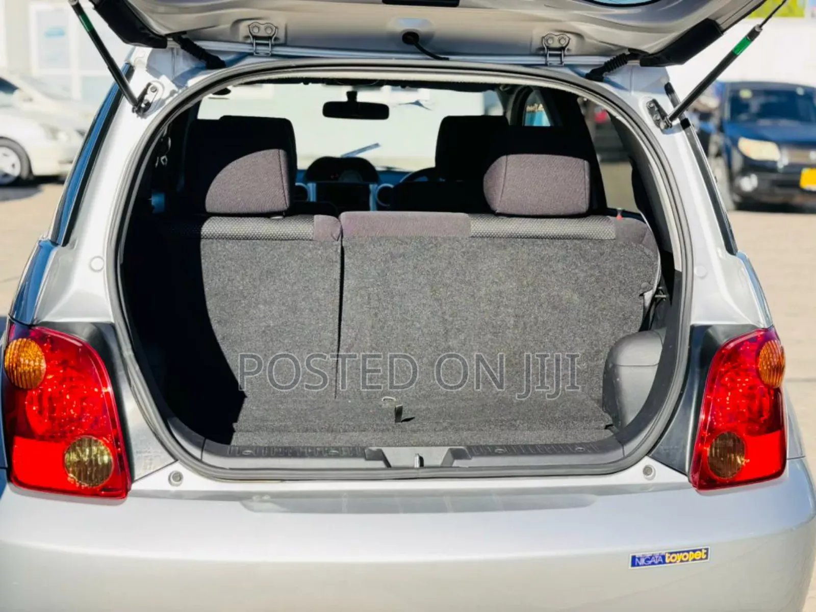 Toyota IST 2005 Silver