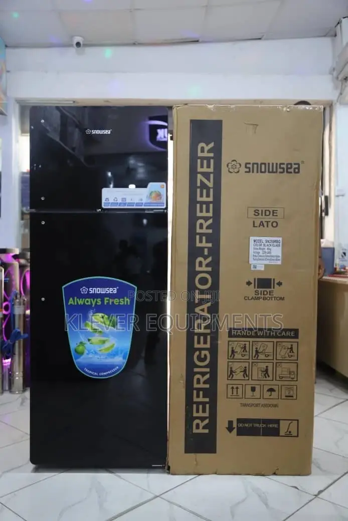 Snowsea 258L Glass Door Refrigerator