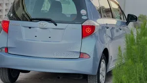 Toyota Ractis 1.5 FWD 2012 Blue
