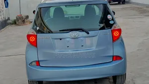 Toyota Ractis 1.5 FWD 2012 Blue