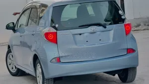 Toyota Ractis 1.5 FWD 2012 Blue