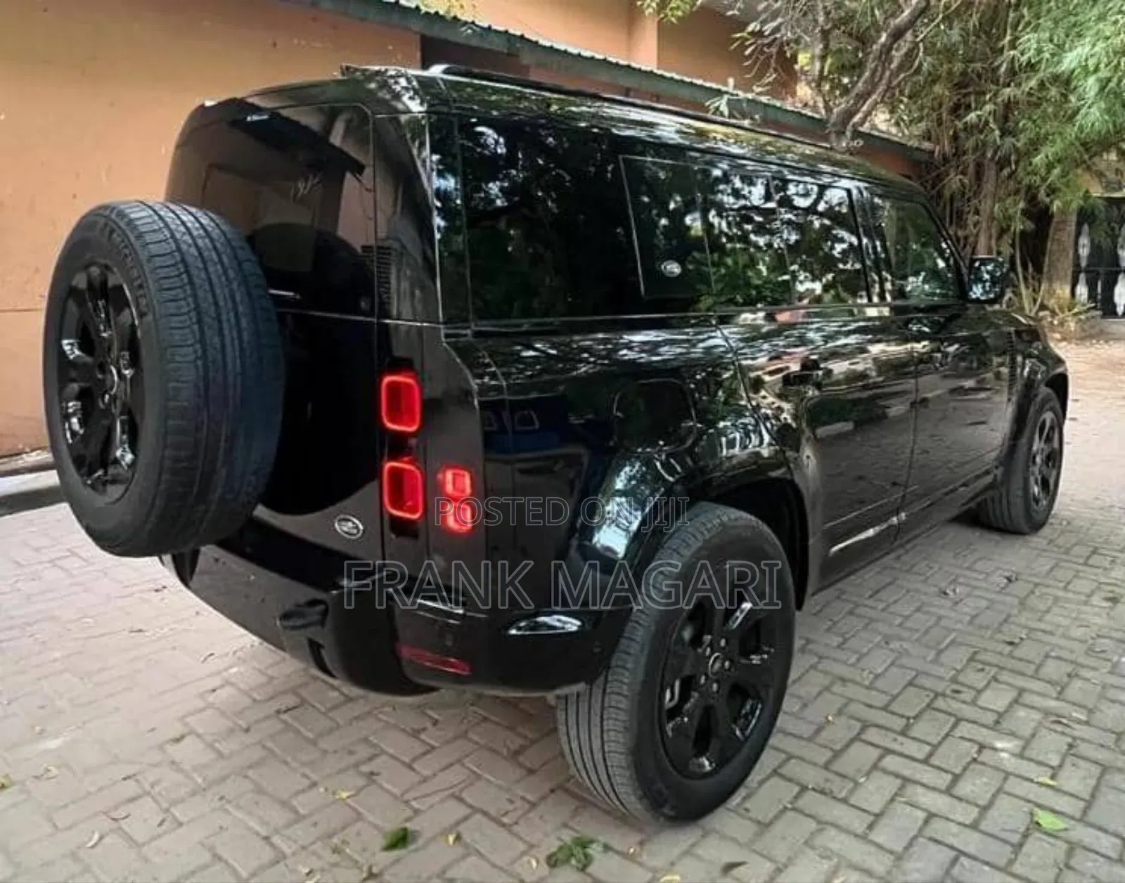 Land Rover Defender 2022 Black