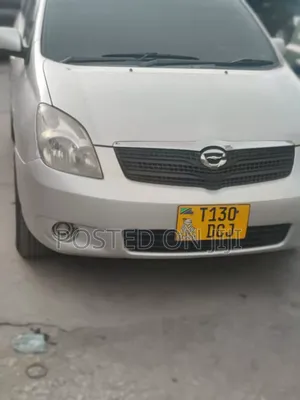 Toyota Corolla Spacio 2003 Gold